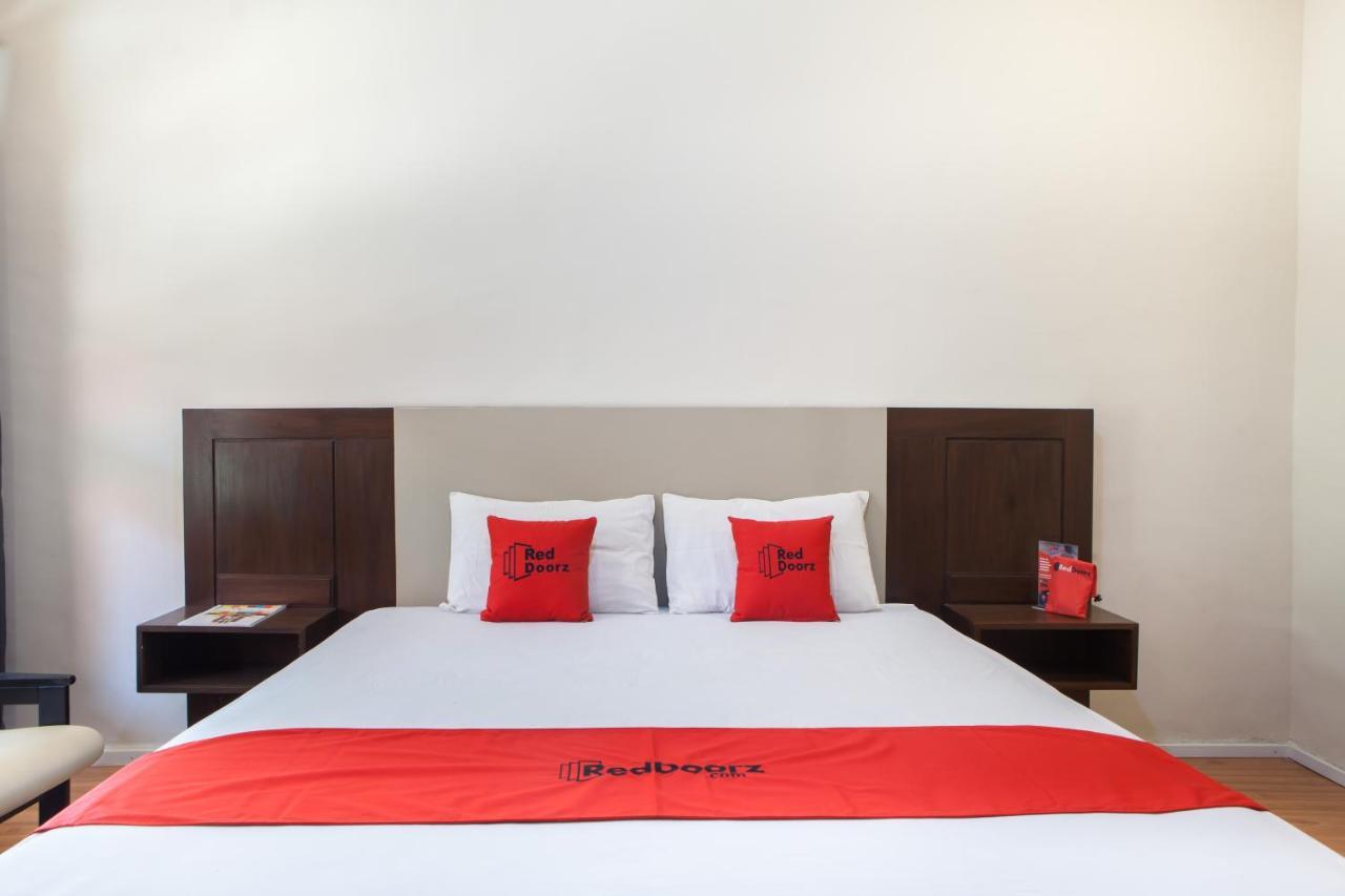 Reddoorz Plus Near Mall Roxy Banyuwangi Banyuwangi  Eksteriør billede