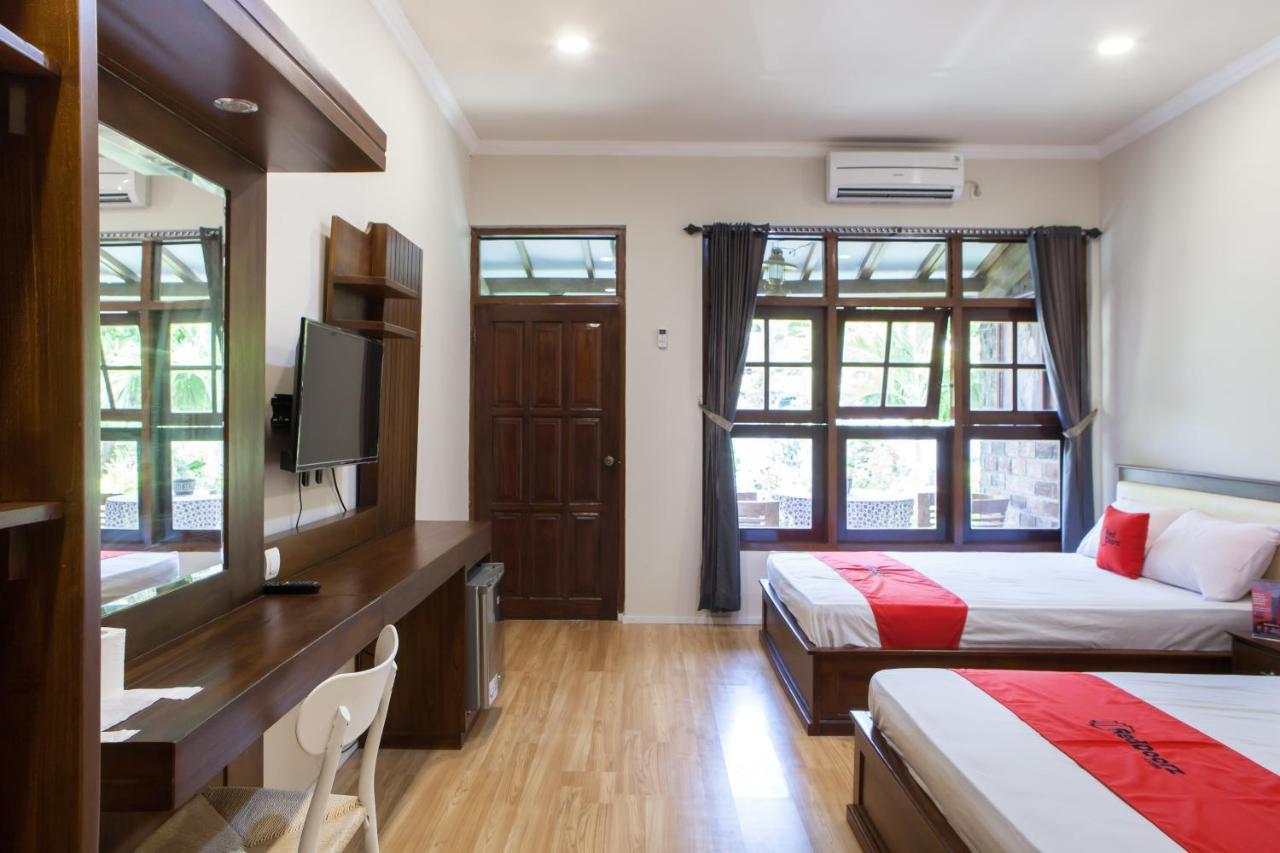 Reddoorz Plus Near Mall Roxy Banyuwangi Banyuwangi  Eksteriør billede