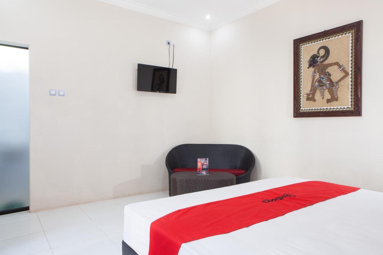 Reddoorz Plus Near Mall Roxy Banyuwangi Banyuwangi  Eksteriør billede