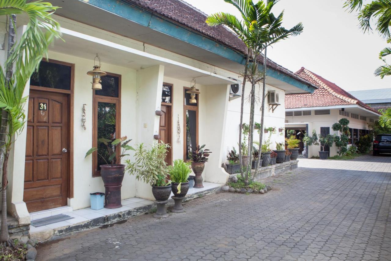 Reddoorz Plus Near Mall Roxy Banyuwangi Banyuwangi  Eksteriør billede