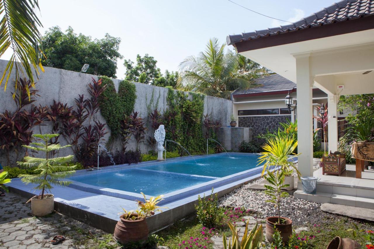 Reddoorz Plus Near Mall Roxy Banyuwangi Banyuwangi  Eksteriør billede